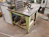 a machine that is sitting on a table in a room
