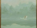 une peinture à l'huile représentant un cygne survolant un plan d'eau