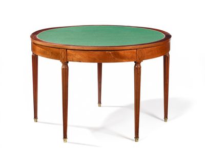 une image représentant une petite table au plateau vert sur fond blanc