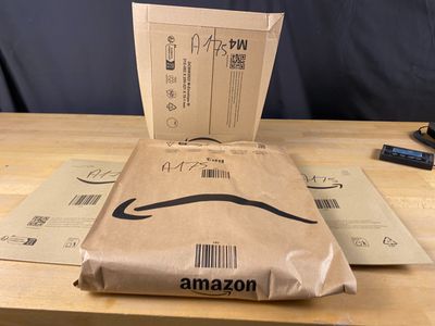 Lot de 4 colis Mystère (Retour Amazon,NPAI ,Adresse incomplè…