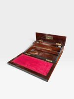 Écritoire en ronce de noyer et incrustation de bois noirci, … (photo 4)