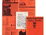 un lot de trois livres sur fond blanc, aux pages orange