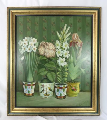 peinture représentant des fleurs et des plantes en pot posées sur une table devant un mur