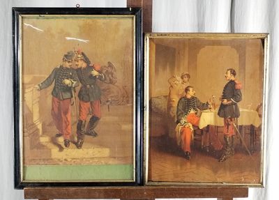 tableau représentant deux hommes en uniforme militaire debout à côté d'un tableau représentant un homme