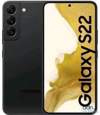 Le Samsung Galaxy S9 est présenté en noir, avec le logo Samsung au dos.