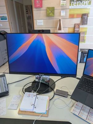 Lot de treize écrans : Targus - Écran LED - 24" - 1920 x 108… - Photo 1