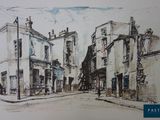 dessin représentant une scène de rue avec des bâtiments en arrière-plan