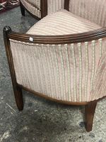 Paire de fauteuils gondoles de style Art déco. (photo 3)