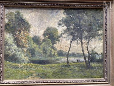 une image d'un tableau sur le mur d'une pièce