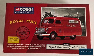 une image représentant une boîte sur laquelle figure l'illustration d'un camion postal rouge