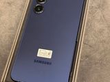 the back of a blue samsung s9 phone in a box