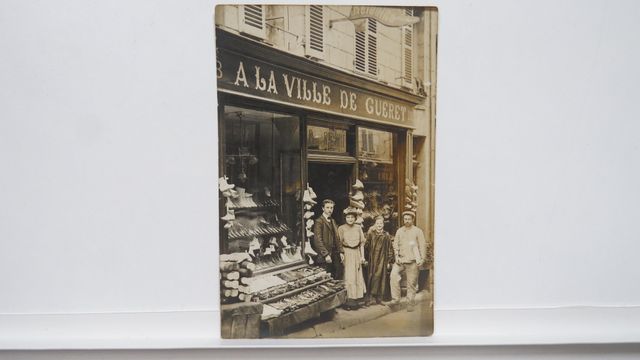 Guéret : Magasin de chaussures Refeuille (À la ville de Guéret). ...
