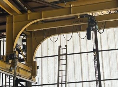 Un lot de matériels totalisant 32.665Tcomprenant : -	18 post… - Photo 1