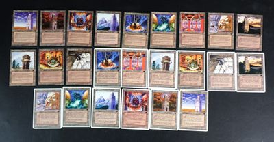 beaucoup de cartes sur la table