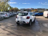 DACIA Sandero 15 ANS TCE 100 - Genre : VP - Carrosserie : CI… (photo 4)