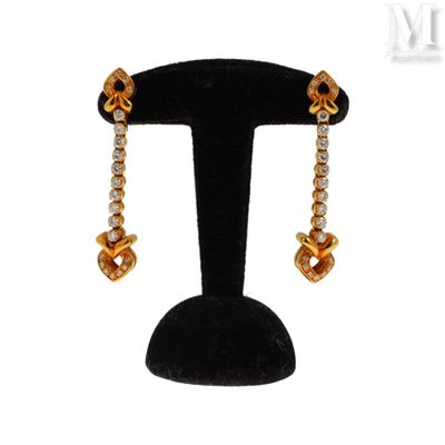 Pendants d'oreilles diamants Paire de pendants d'oreilles en…