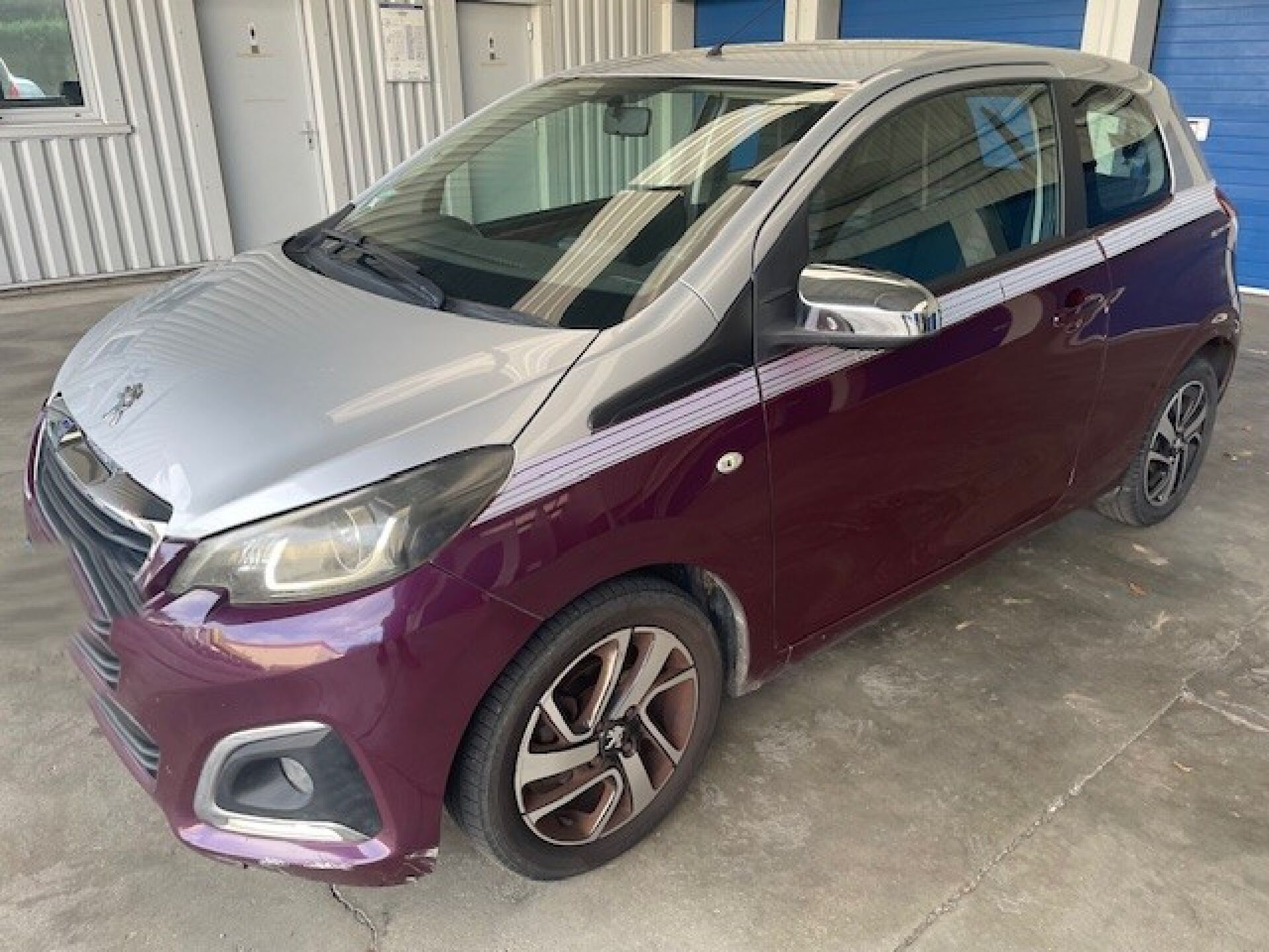 PEUGEOT - VP PEUGEOT 108 ALLURE 1,2 PT 82CV - VENTE SUR DESI…