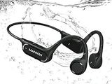 une image représentant un casque audio sur lequel des éclaboussures d'eau tombent