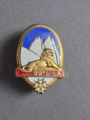 une image représentant une épinglette de revers ornée d'un lion
