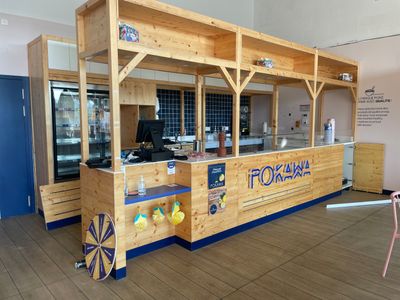 - 1 coffrage vitrine boissons L (1060 x 2000 x 720)