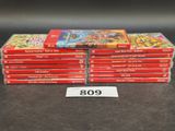plusieurs livres pour enfants empilés sur une table