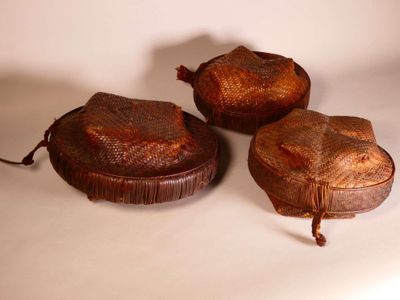 Trois paniers en vannerie, KONGO, République Démocratique du…