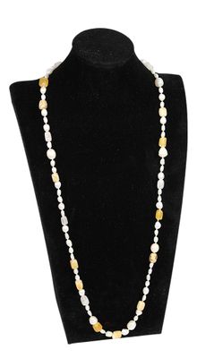 COLLIER DE PERLES d'eau douce alternées de PIERRES dures (di…