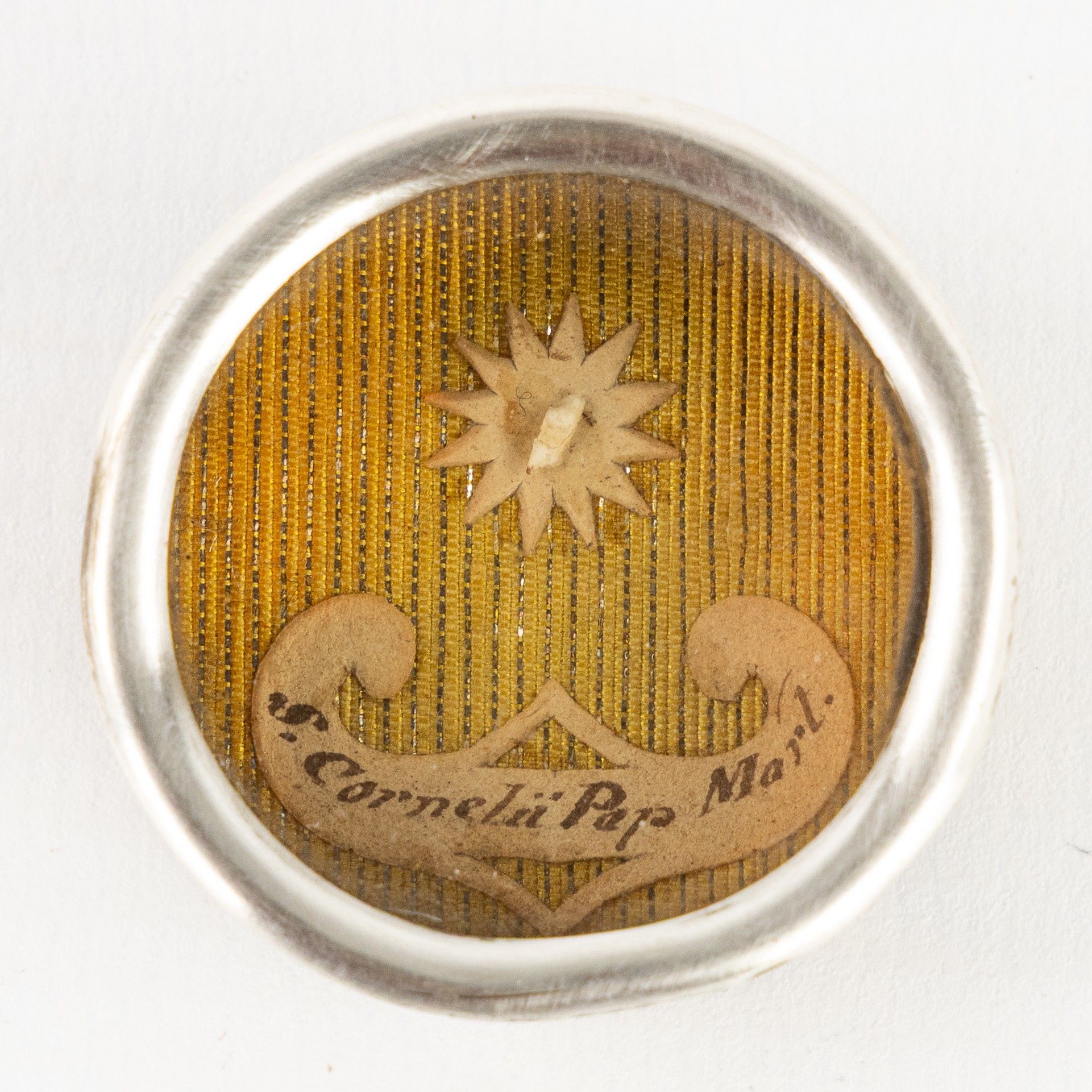 Objets d'art & Curiosités