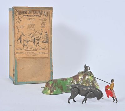 figurine représentant un homme à cheval tirant un taureau qui porte un carton