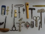many different types of tools that are on the wall