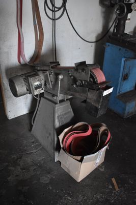 l'image d'une machine installée dans une pièce