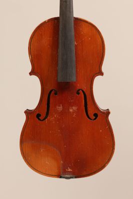 Violon 3/4 Mirecourt XXème ; portant étiquette apocryphe Str…