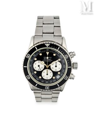 un gros plan d'une montre sur un fond blanc avec un fond blanc