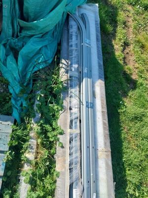 Porte sectionnelle 4 panneaux, 3m40 de large (vendue dans l'…