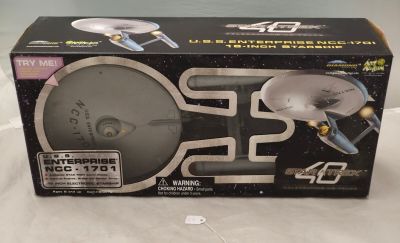 U.S.S. Enterprise NCC-1701 Electronic STAR TREK Art Asylum D…