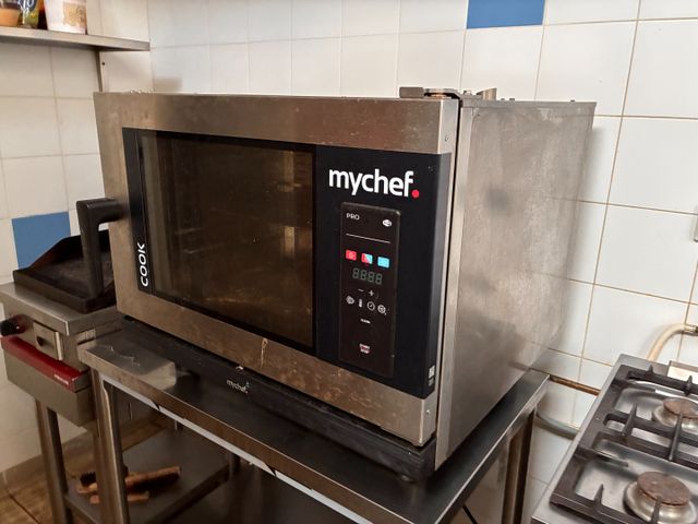 Four mixte (sec, vapeur, chaleur tournante) MYCHEF 4 plaques. Fra...