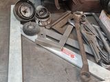 a lot of tools that are sitting on a table