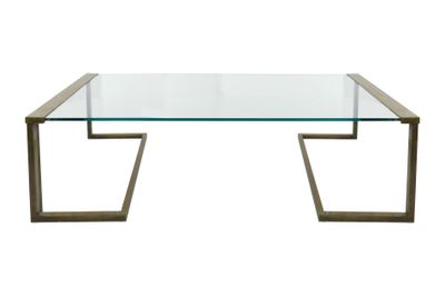 une table basse en verre avec des pieds en métal et un plateau en verre