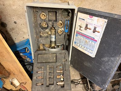 a box that has some type of equipment inside of it