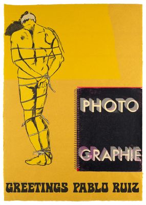 une image représentant un dessin d'un homme debout devant un fond jaune