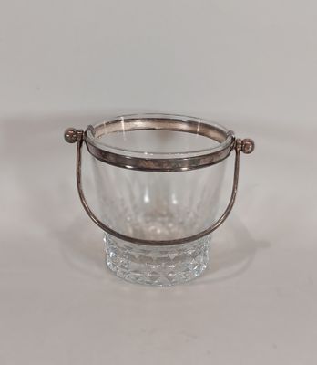 seau à glace en verre plaqué argent, muni d'une poignée et de anses