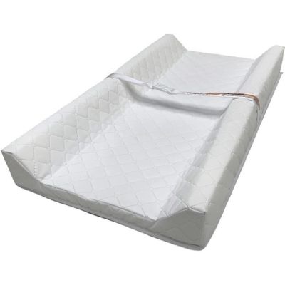 1054 / Matelas à langer bébé - INGENUITY - avec rebord…