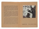 un livre ouvert avec la photo d'un homme et d'une femme
