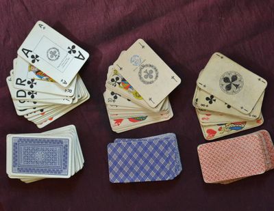 9 jeux circa 1950 dont Cartel et Farcy, La Ducale ; A Camoin…