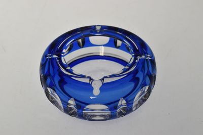 VAL SAINT LAMBERT, CENDRIER en cristal doublé bleu (petits é… - Photo 1