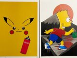 deux tableaux représentant des personnages des Simpson sur fond jaune, avec une bombe de peinture rouge
