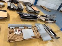 Lot de 18 palettes avec leur contenu de supports de montage … (photo 5)
