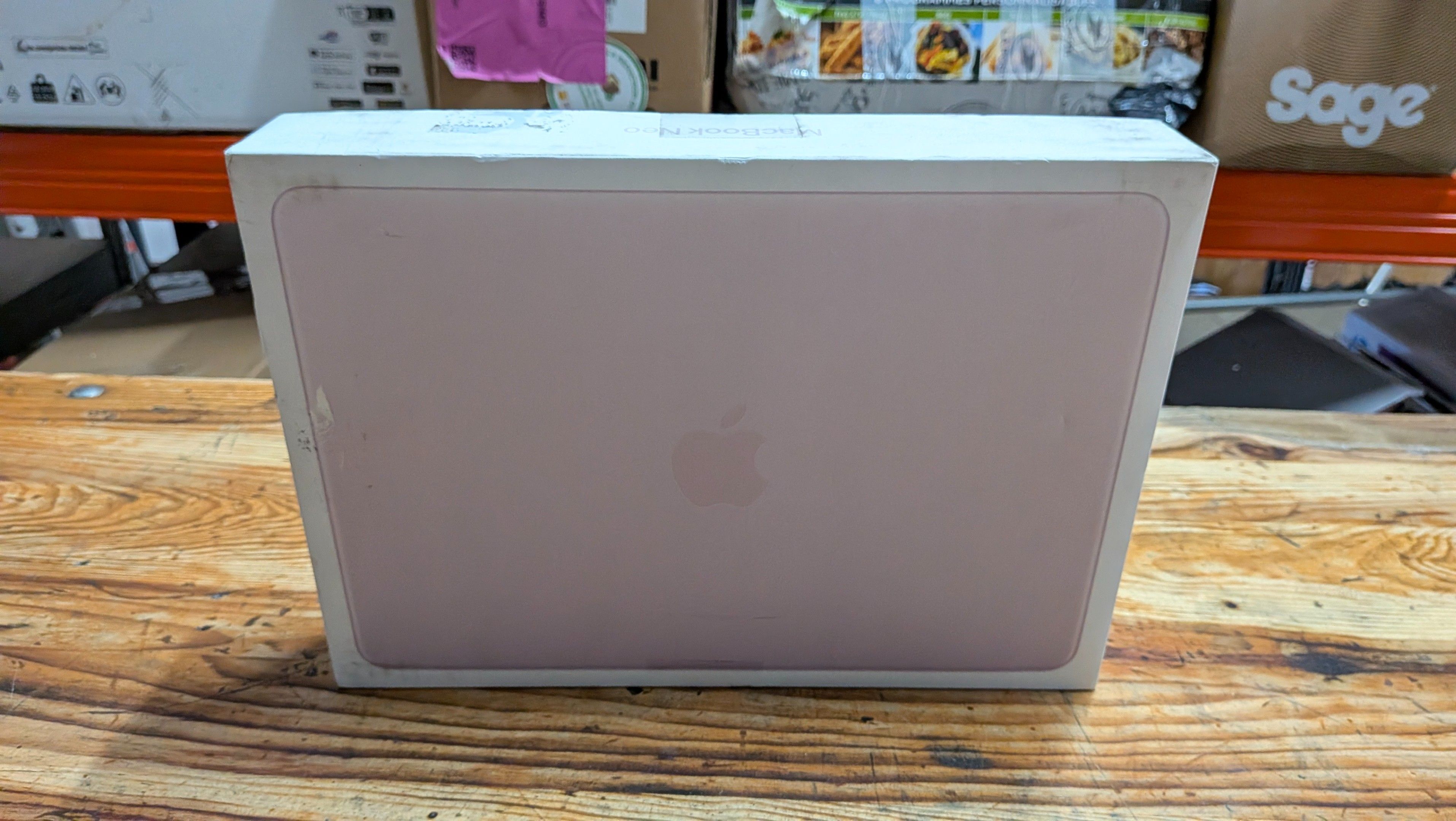 ORDINATEUR PORTABLE APPLE MACBOOK NEO A3404 - TVA RECUPERABL…