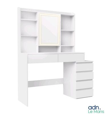 une photo d'un bureau blanc muni d'un miroir et de tiroirs