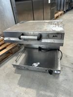 Salamandre AFI, dimensions : 60x57x52 cm, non testé, en l'ét…